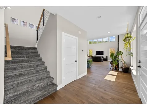 109 Stewart Spur 1 Kelso WA 98626