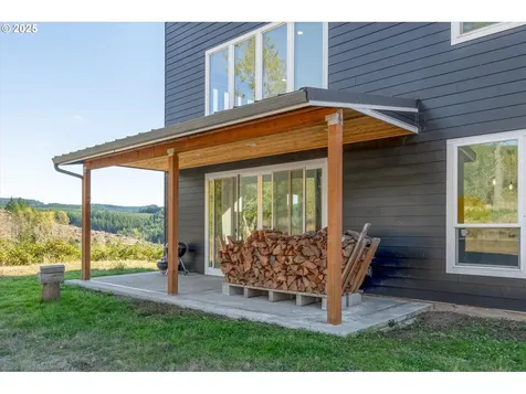 109 Stewart Spur 1 Kelso WA 98626