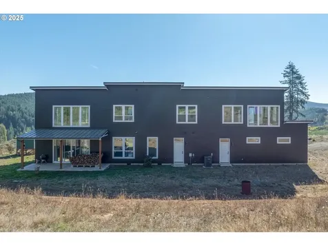 109 Stewart Spur 1 Kelso WA 98626