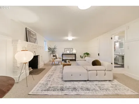 3257 NE Us Grant Place Portland OR 97212