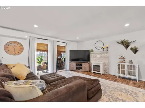 255 Rosewood Street Woodland WA 98674