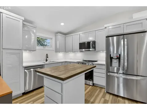 19330 Howell Street Gladstone OR 97027