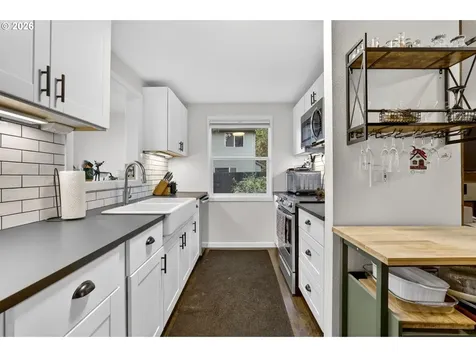 19330 Howell Street Gladstone OR 97027