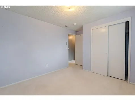 9302 NE 102nd Street Vancouver WA 98662