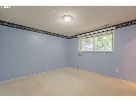 9302 NE 102nd Street Vancouver WA 98662