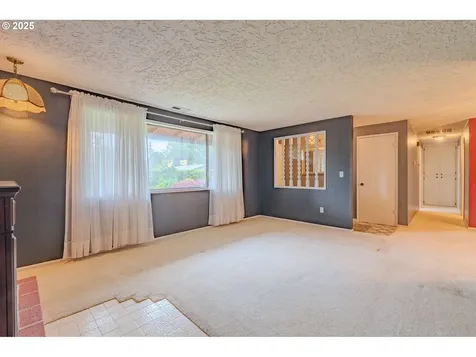 9302 NE 102nd Street Vancouver WA 98662