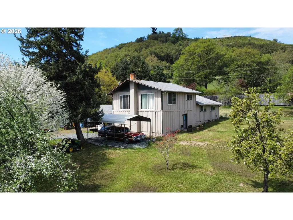 176 Homestead Drive Myrtle Creek OR 97457