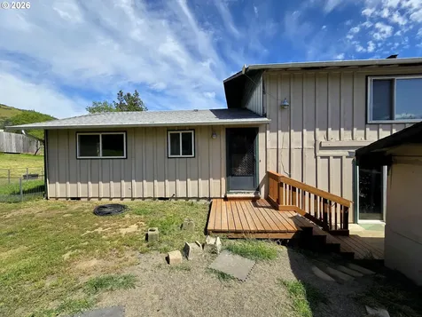 176 Homestead Drive Myrtle Creek OR 97457