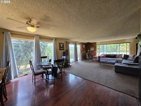 176 Homestead Drive Myrtle Creek OR 97457