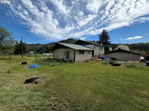 176 Homestead Drive Myrtle Creek OR 97457