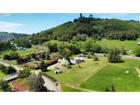 176 Homestead Drive Myrtle Creek OR 97457