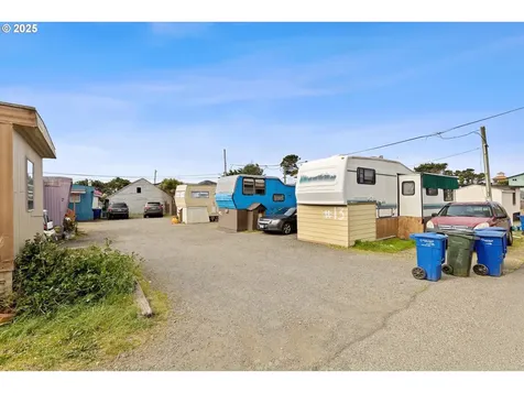 1461 NW 17th Street Lincoln City OR 97367