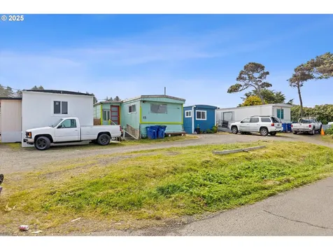 1461 NW 17th Street Lincoln City OR 97367