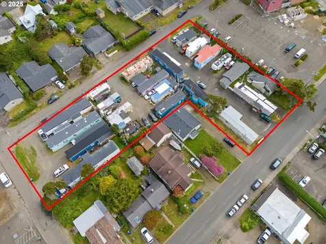1461 NW 17th Street Lincoln City OR 97367