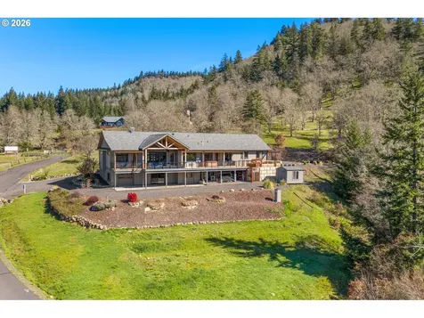 26 Jewett Creek Loop Road White Salmon WA 98672