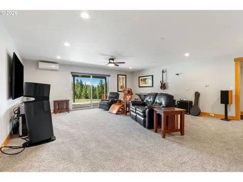 26 Jewett Creek Loop Road White Salmon WA 98672