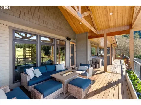 26 Jewett Creek Loop Road White Salmon WA 98672