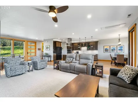 26 Jewett Creek Loop Road White Salmon WA 98672
