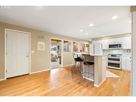 1220 Farrview Court West Linn OR 97068