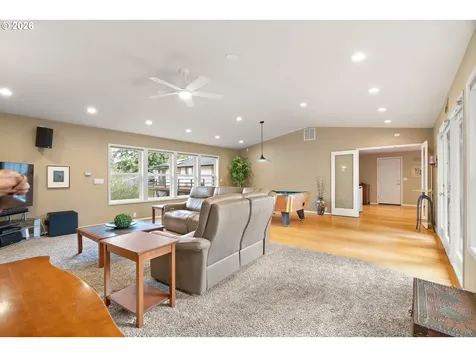 1220 Farrview Court West Linn OR 97068
