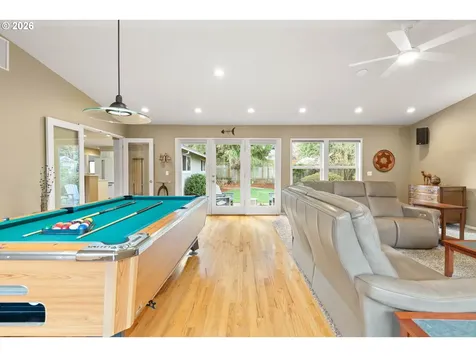 1220 Farrview Court West Linn OR 97068