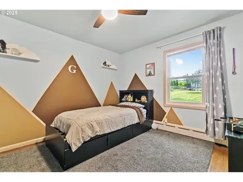 706 N 16th Avenue Kelso WA 98626