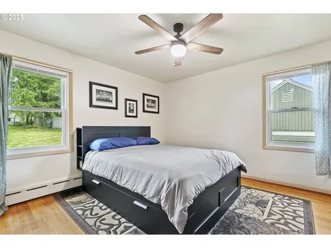 706 N 16th Avenue Kelso WA 98626