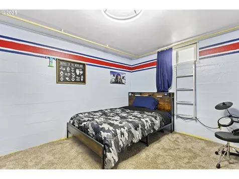 706 N 16th Avenue Kelso WA 98626