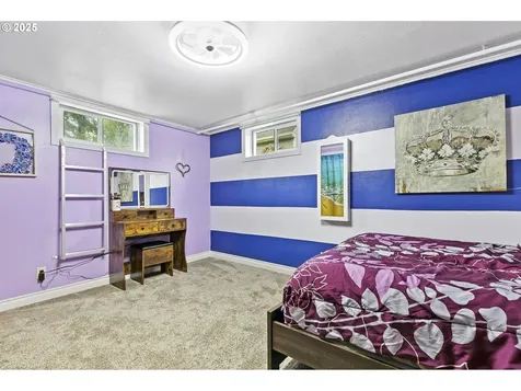706 N 16th Avenue Kelso WA 98626