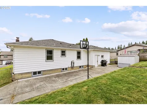 706 N 16th Avenue Kelso WA 98626
