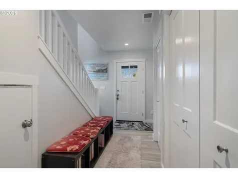 267 SE Tide Avenue Lincoln City OR 97367