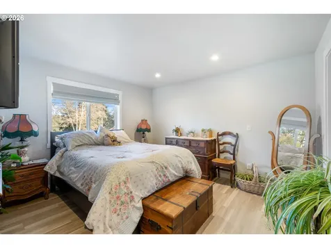 267 SE Tide Avenue Lincoln City OR 97367