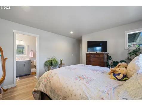 267 SE Tide Avenue Lincoln City OR 97367