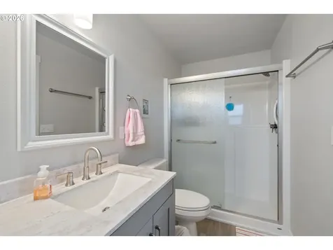 267 SE Tide Avenue Lincoln City OR 97367