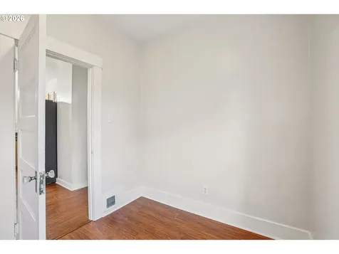 5617 SE Francis Street Portland OR 97206