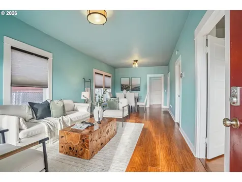 5617 SE Francis Street Portland OR 97206