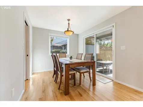 4382 Woodside Circle Lake Oswego OR 97035