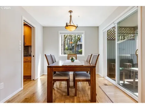 4382 Woodside Circle Lake Oswego OR 97035