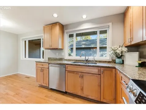4382 Woodside Circle Lake Oswego OR 97035