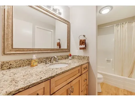 4382 Woodside Circle Lake Oswego OR 97035