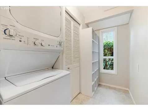 4382 Woodside Circle Lake Oswego OR 97035