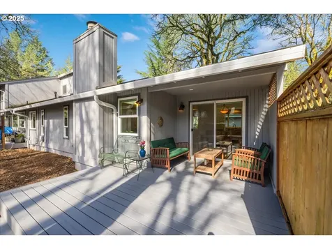 4382 Woodside Circle Lake Oswego OR 97035