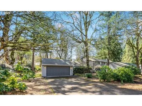 4382 Woodside Circle Lake Oswego OR 97035