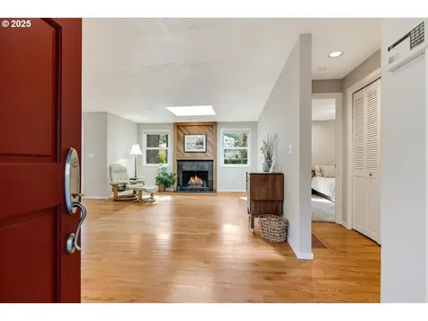 4382 Woodside Circle Lake Oswego OR 97035