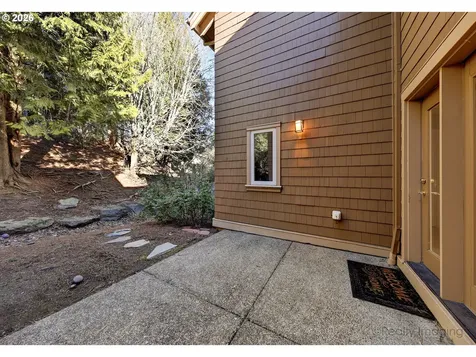 10205 NW Village Heights Drive Portland OR 97229