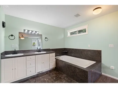 3509 NE 161st Avenue Vancouver WA 98682