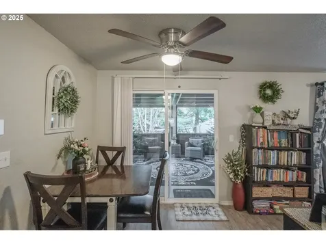 28271 Harmony Road Sweet Home OR 97386