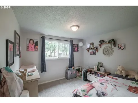 28271 Harmony Road Sweet Home OR 97386