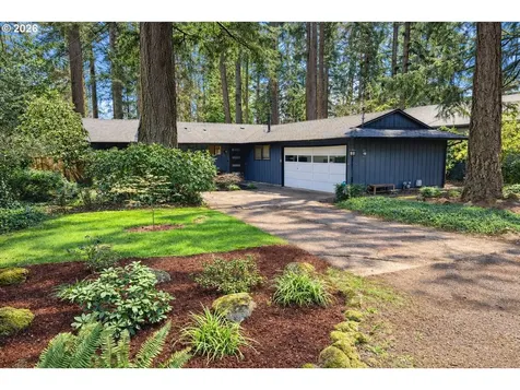 16444 Bonaire Avenue Lake Oswego OR 97035