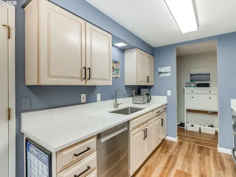 16444 Bonaire Avenue Lake Oswego OR 97035
